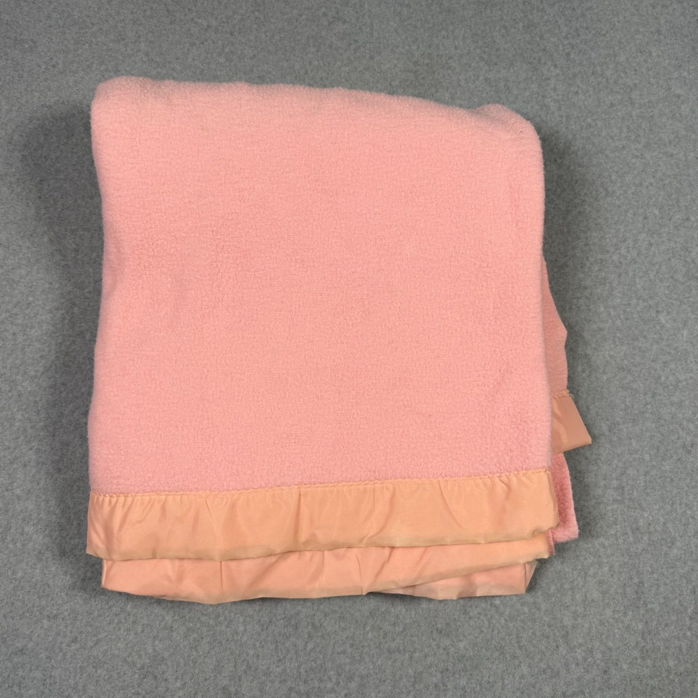 Vintage Pink Acrylic Thermal Blanket Satin Trim Edge Retro Soft Bedding Throw
